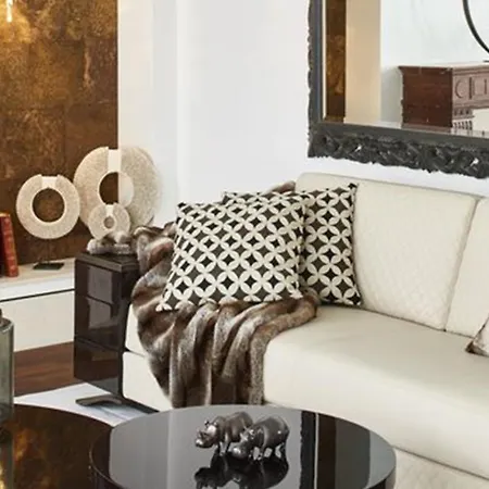 Apartment Bright & Modern 4-bedroom In The Heart Of