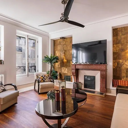 Bright & Modern 4-bedroom In The Heart Of Apartment Berlin